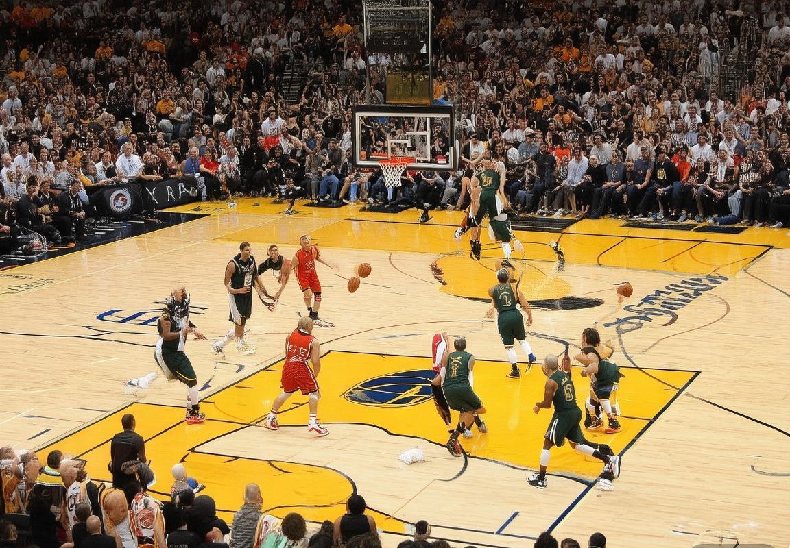 2014NBA常规赛焦点之战：热火VS勇士激情碰撞瞬间(图4)